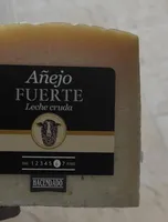 Queso añejo fuerte leche cruda
