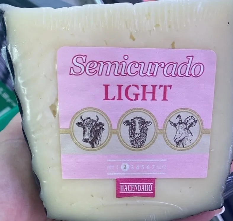 Quesi semicurado light