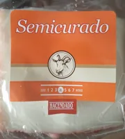 Queso semicurado de cabra. Montesinos