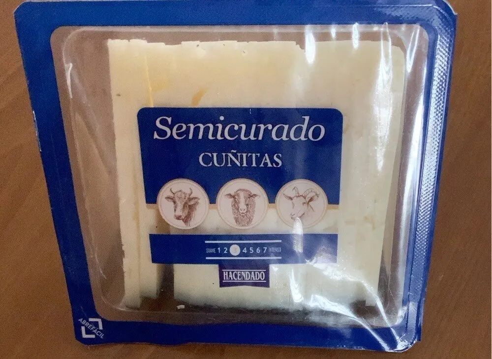 Queso semicurado cuñitas
