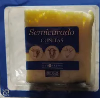 Queso semicurado cuñas