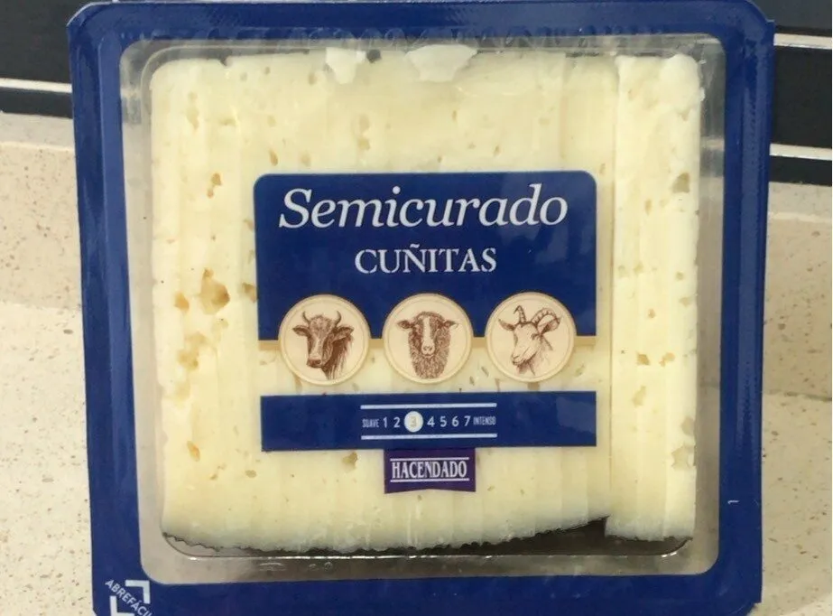 Queso semicurado cuñitas