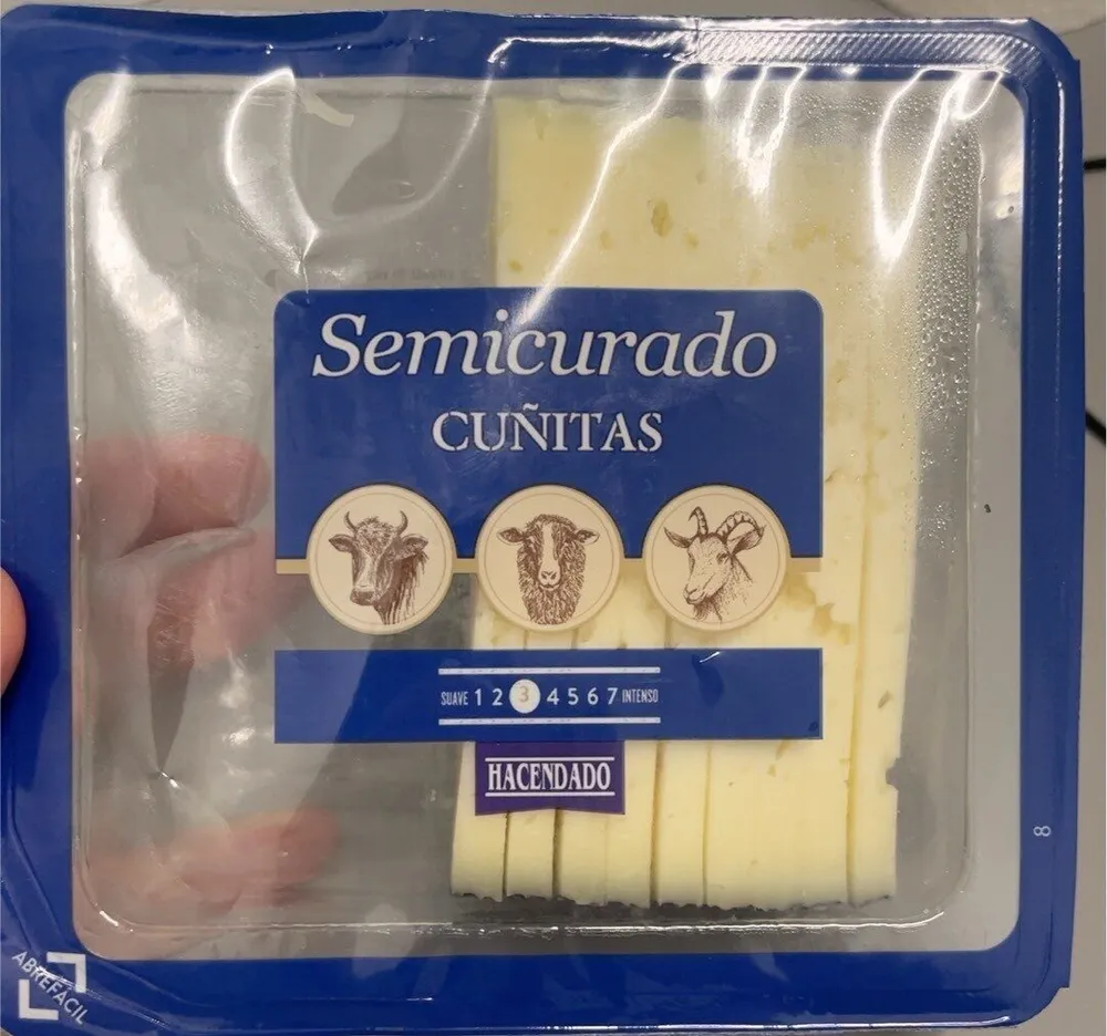 Queso semicurado cuñitas