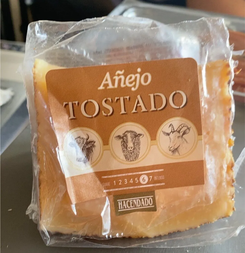 Queso añejo tostado