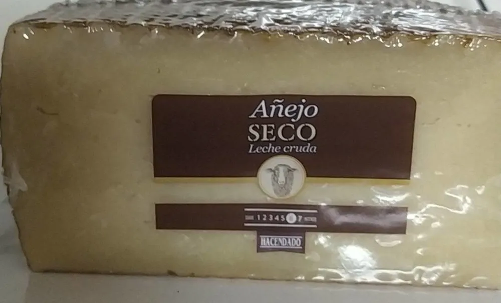 Queso añejo seco