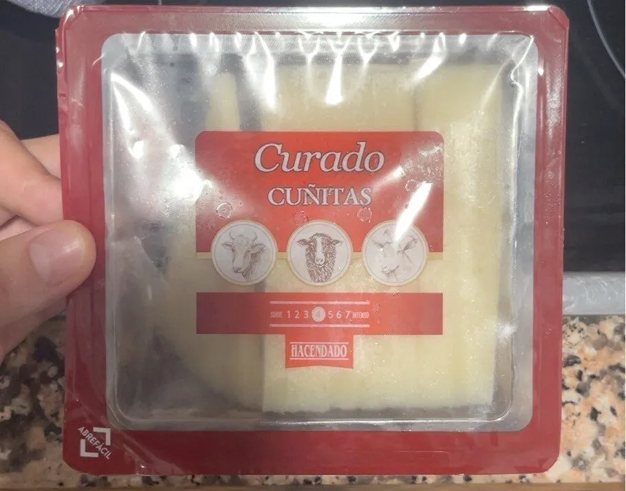 Queso Curado cuñitas (Queso de mezcla madurado)