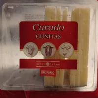 Queso curado en cuñitas
