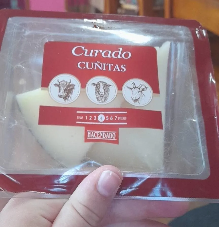 Queso curado cuñitas