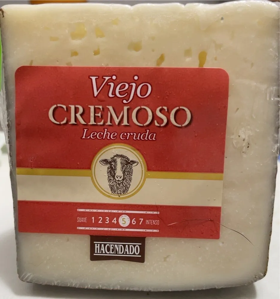 Viejo cremoso leche cruda