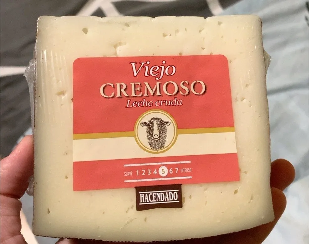 Queso de ovejo viejo cremoso