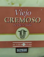 Viejo cremoso leche cruda