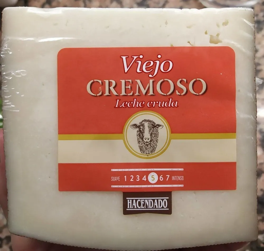 Viejo cremoso leche cruda oveja