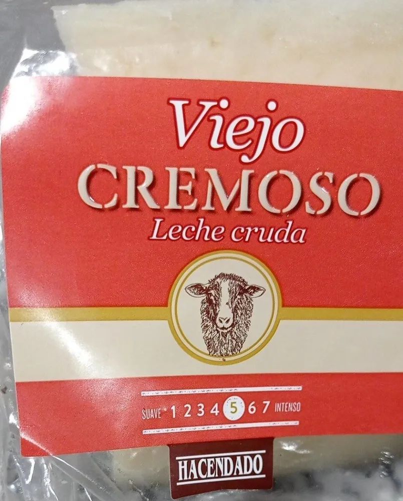 Queso viejo cremoso leche cruda
