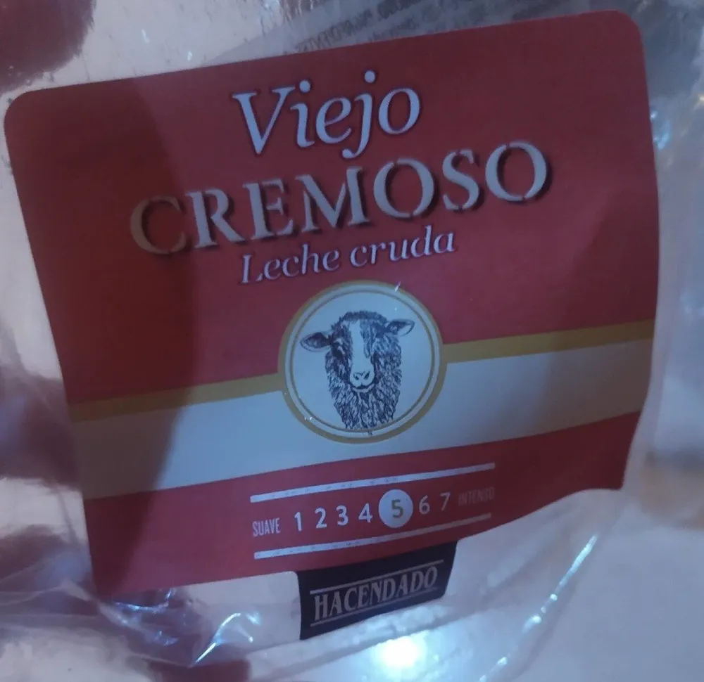 Viejo cremoso leche cruda