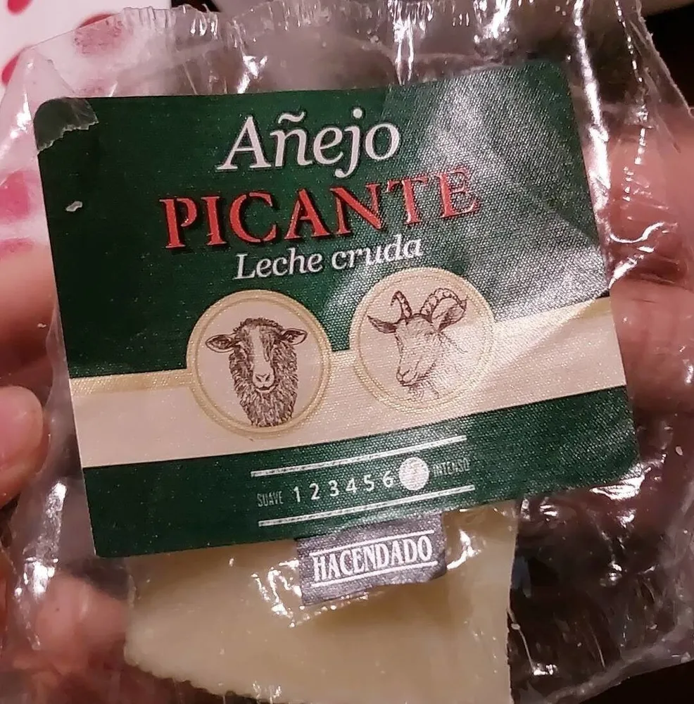 Añejo picante Leche cruda