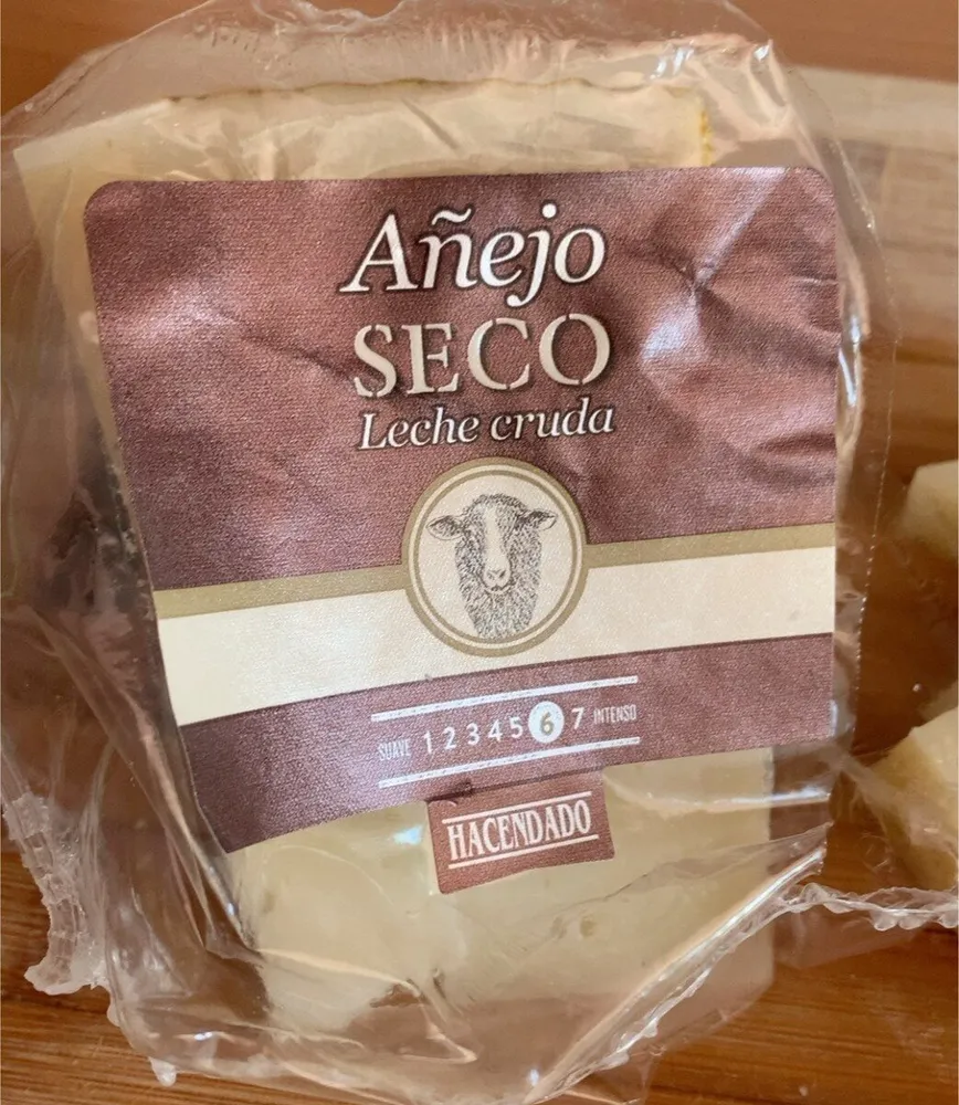 Queso maduro de leche cruda de oveja