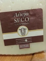 Queso añejo seco