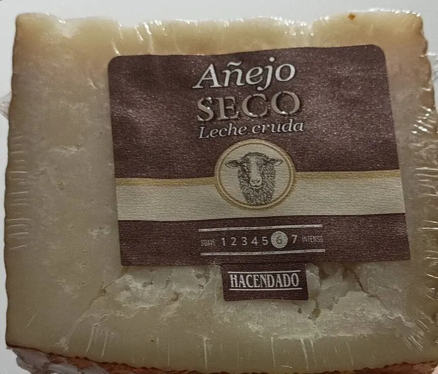Queso añejo seco