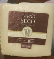 Queso añejo seco