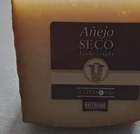 Queso añejo seco