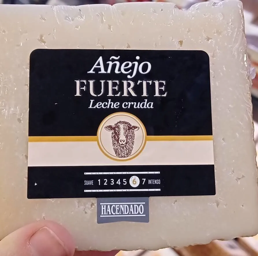 Queso añejo fuerte leche cruda oveja