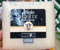 Añejo fuerte leche cruda