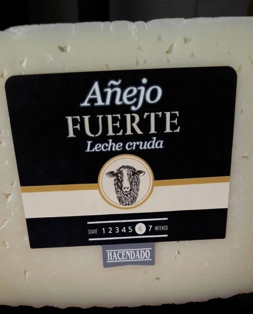 Queso de oveja añejo fuerte