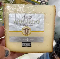 Viejo ahumado leche cruda oveja