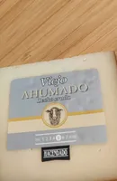 Viejo ahumado leche cruda