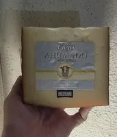 Queso Viejo Ahumado
