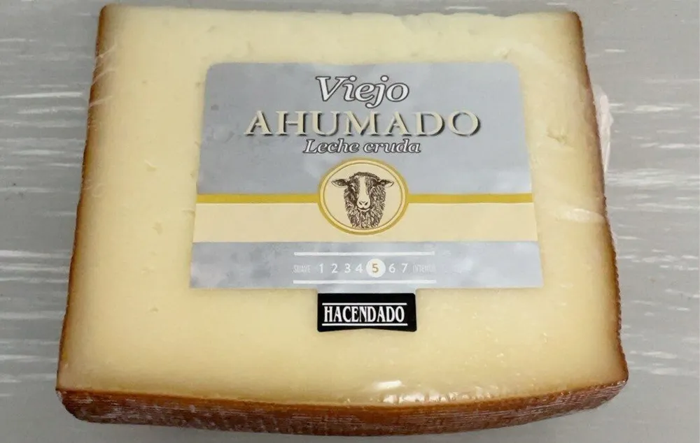 Queso viejo ahumado
