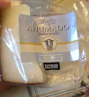 Queso viejo ahumado