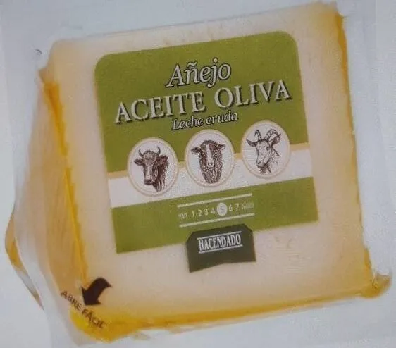 Queso añejo con aceite de oliva mezcla
