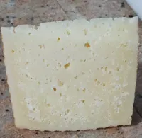 Queso añejo fuerte leche cruda