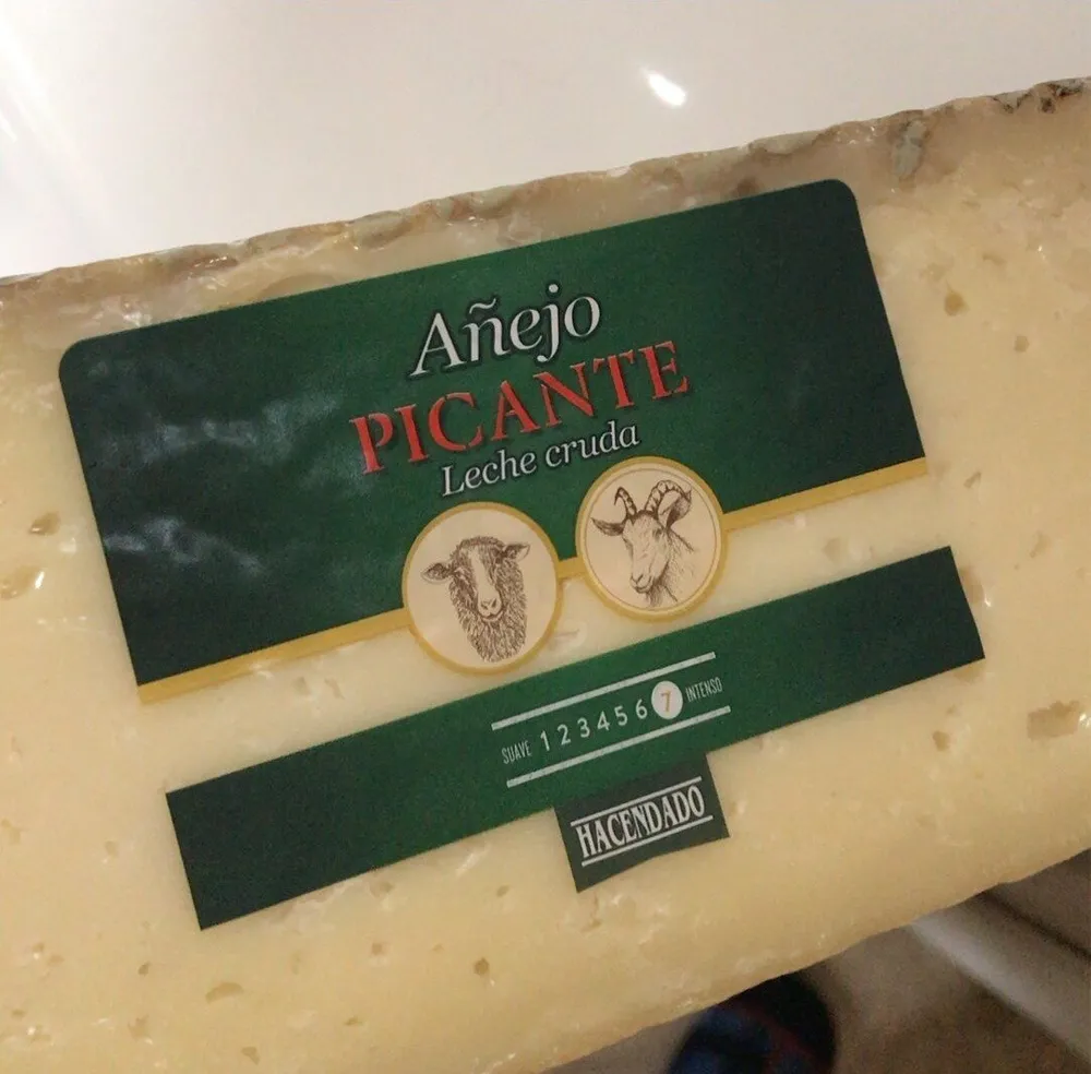 Queso madurado de leche de oveja y cabra