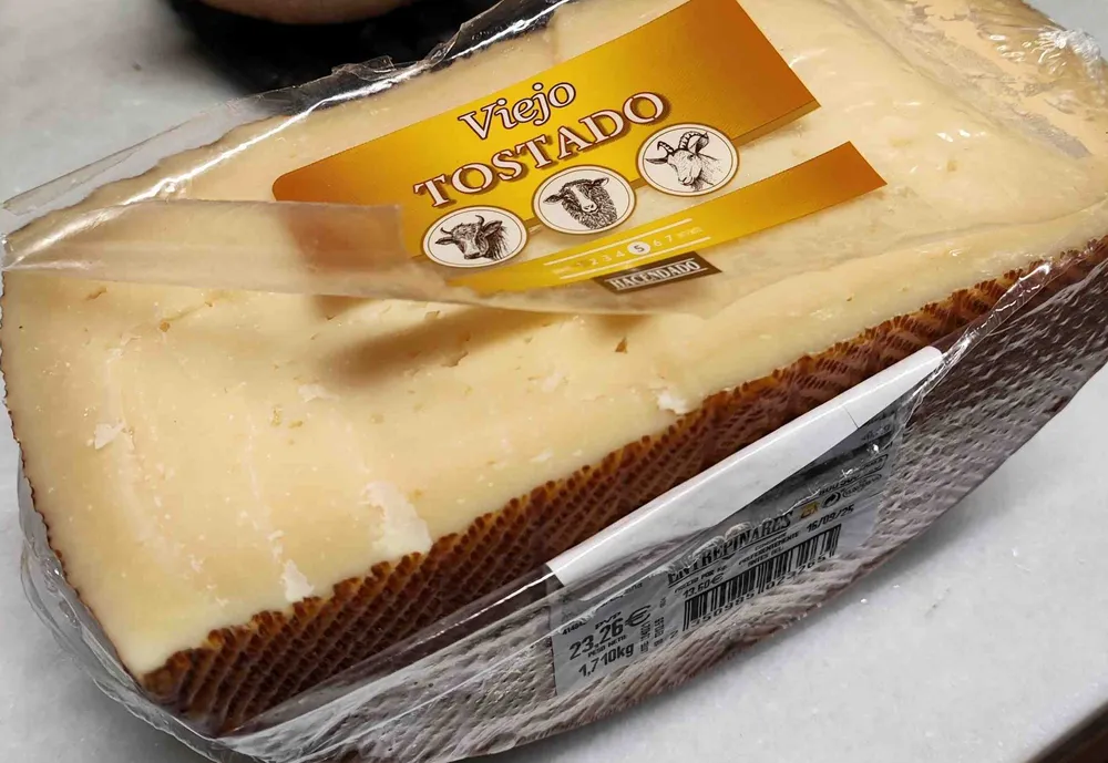 Queso viejo tostado