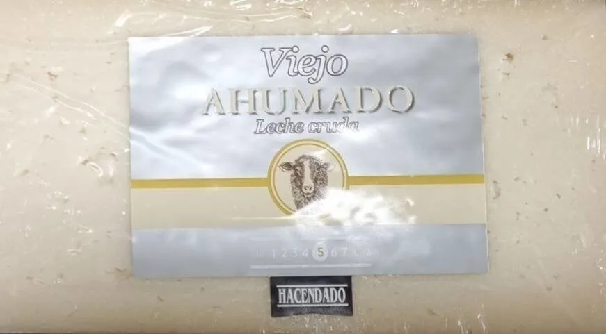 Queso viejo ahumado