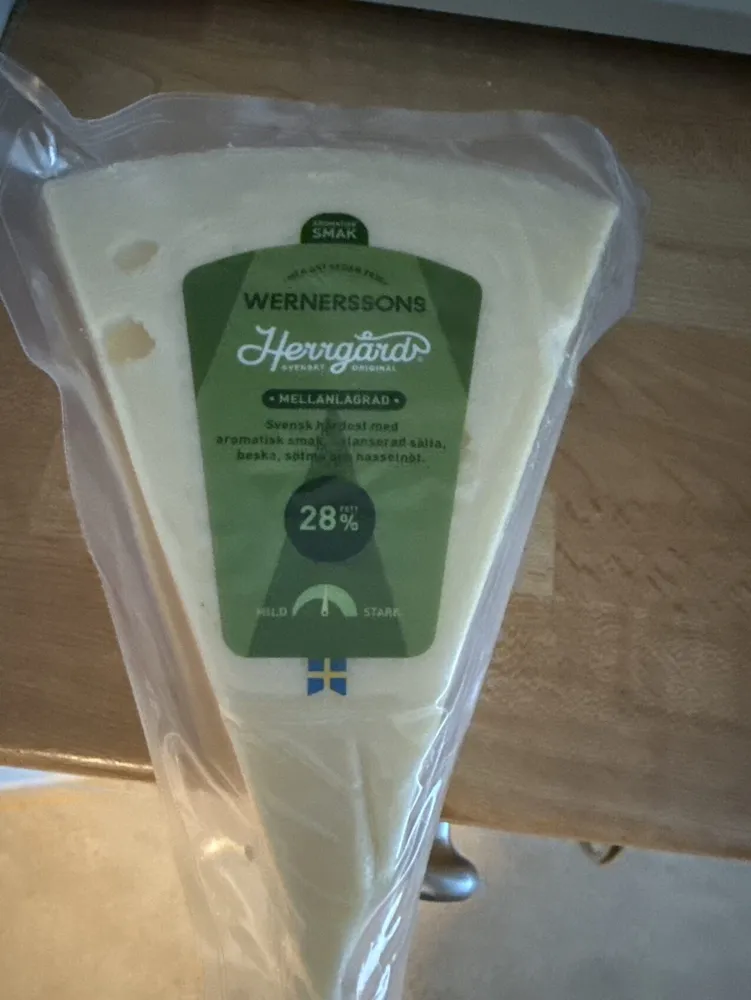 Herrgårdsost Mellanlagrad 28%