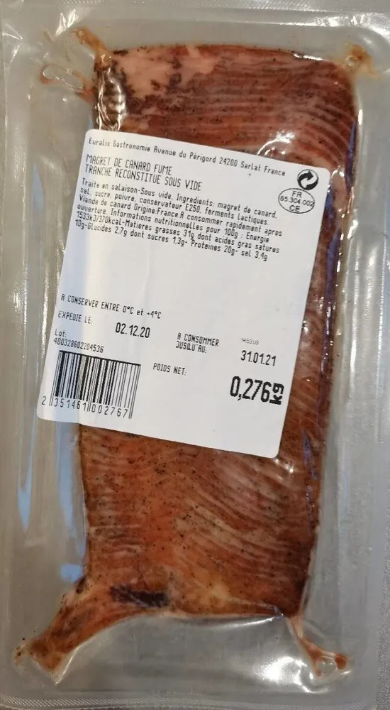 Magret de canard fumé tranché reconstitué sous vide