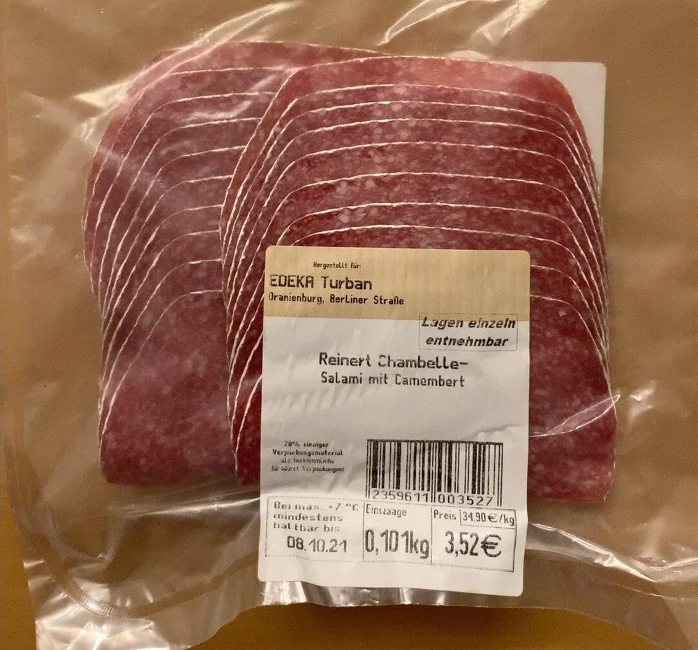 Salami mit Camembert