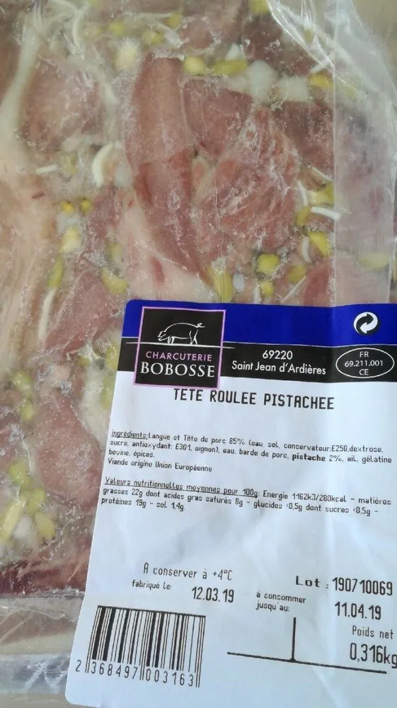 Tête roulée pistachée