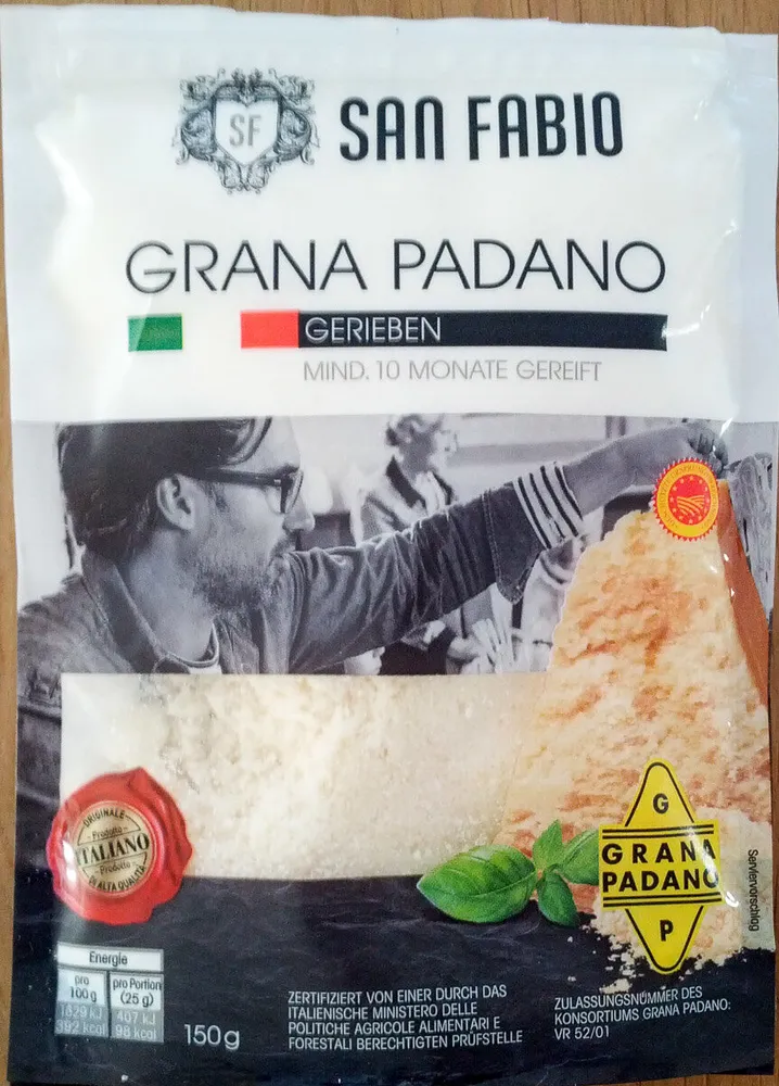 Grana Padano gerieben