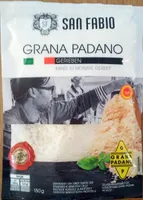 Grana Padano gerieben