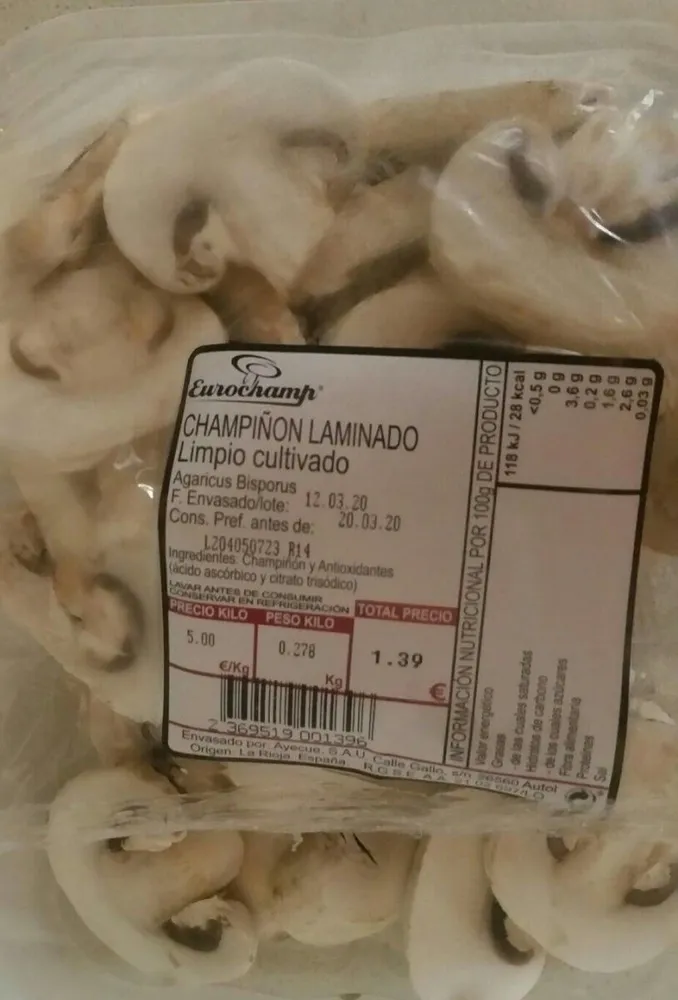 Champiñon laminado limpio cultivado