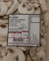 Champiñón laminado limpio cultivado