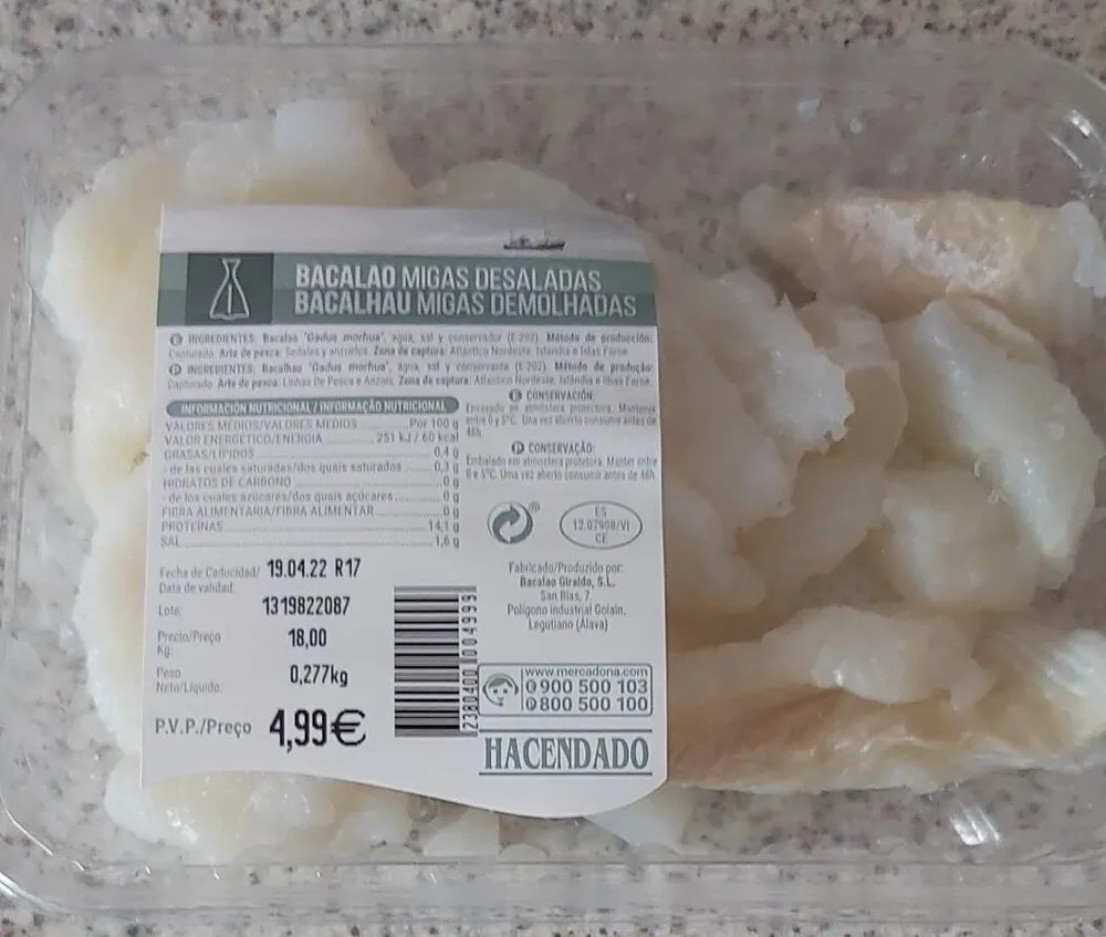 Bacalao migas xesaladas