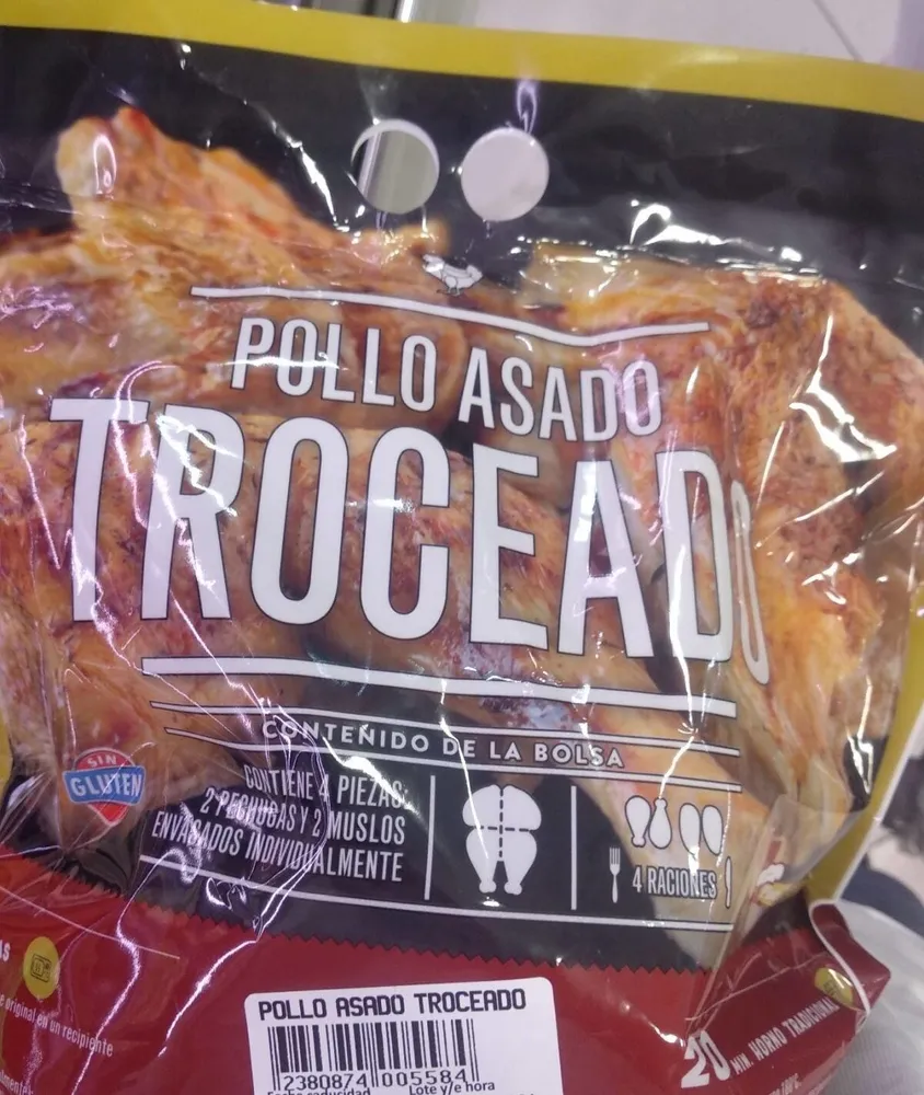Pollo asado troceado
