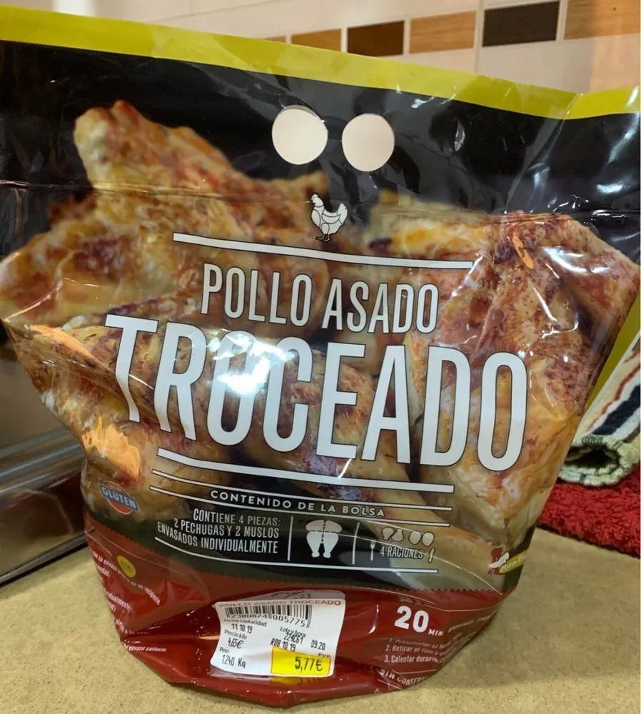 Pollo asado troceado