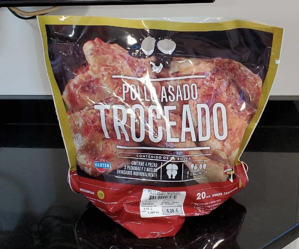 Pollo asado troceado