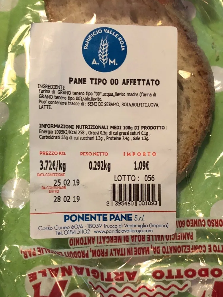 Pane tipo 00 affettato